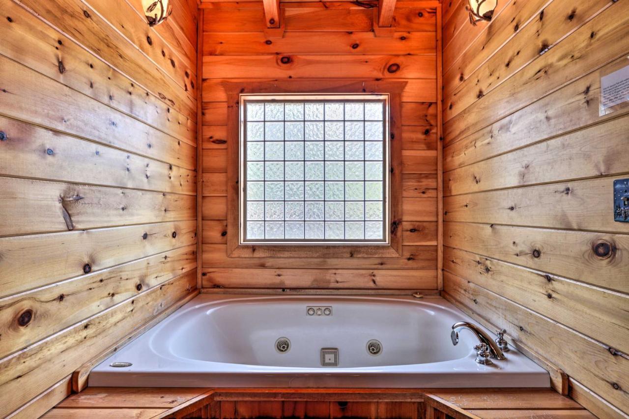 Pigeon Forge Getaway With Covered Patio And Hot Tub! Exteriér fotografie