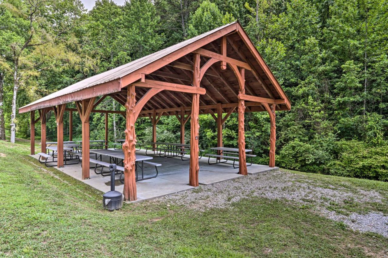 Pigeon Forge Getaway With Covered Patio And Hot Tub! Exteriér fotografie